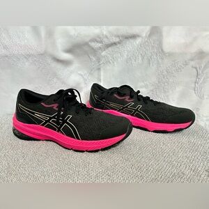 NWOT ASICS GT 1000 Big Girls Sz 6.5